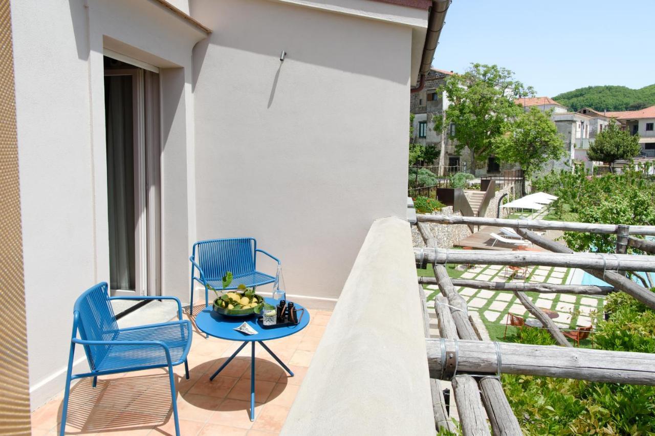 Laqua Countryside Hotel Вико Екуензе Екстериор снимка